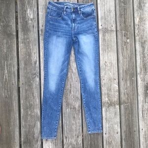 American Eagle 🦅 Light Wash Sz 6 Hi-Rise Jegging